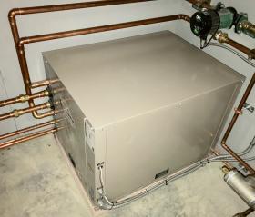 Water-to-water heat pump