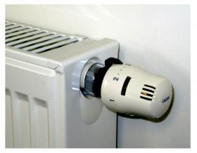 Thermostatic operator on radiator's valve